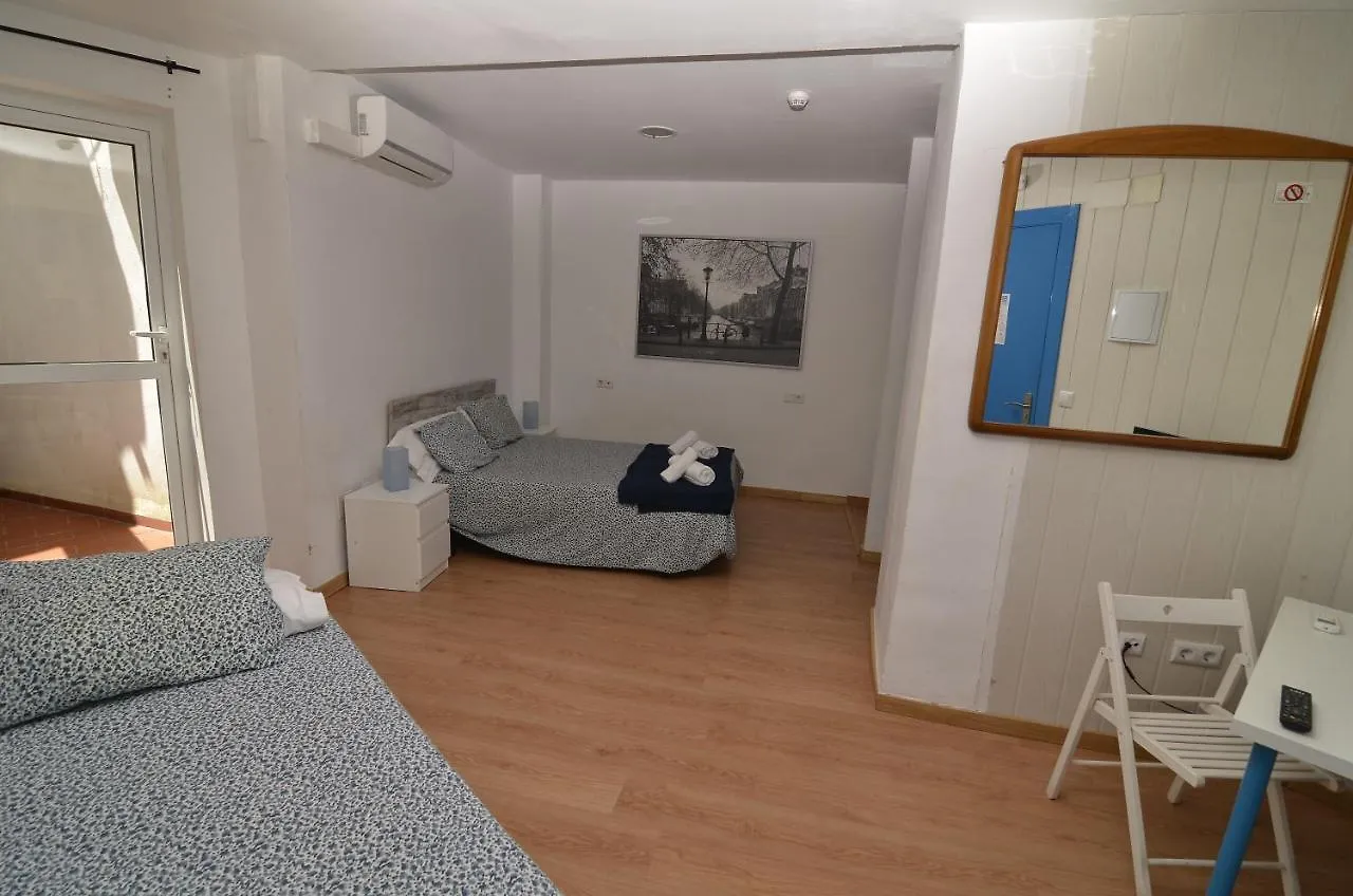 ***  Hotel Boutique Nomadas مالقة إسبانيا