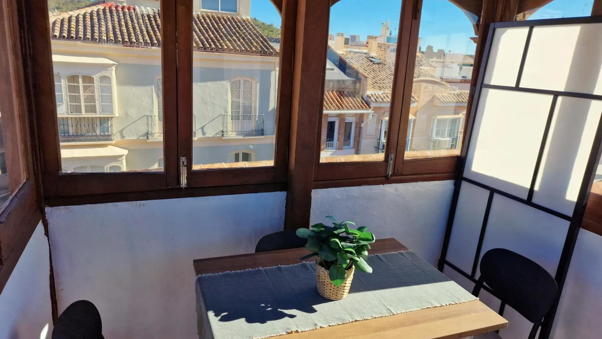 Hotel Boutique Nomadas مالقة إسبانيا